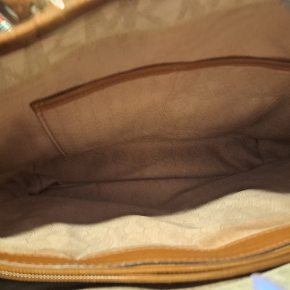 Michael Kors Purse - Picture 7 of 14